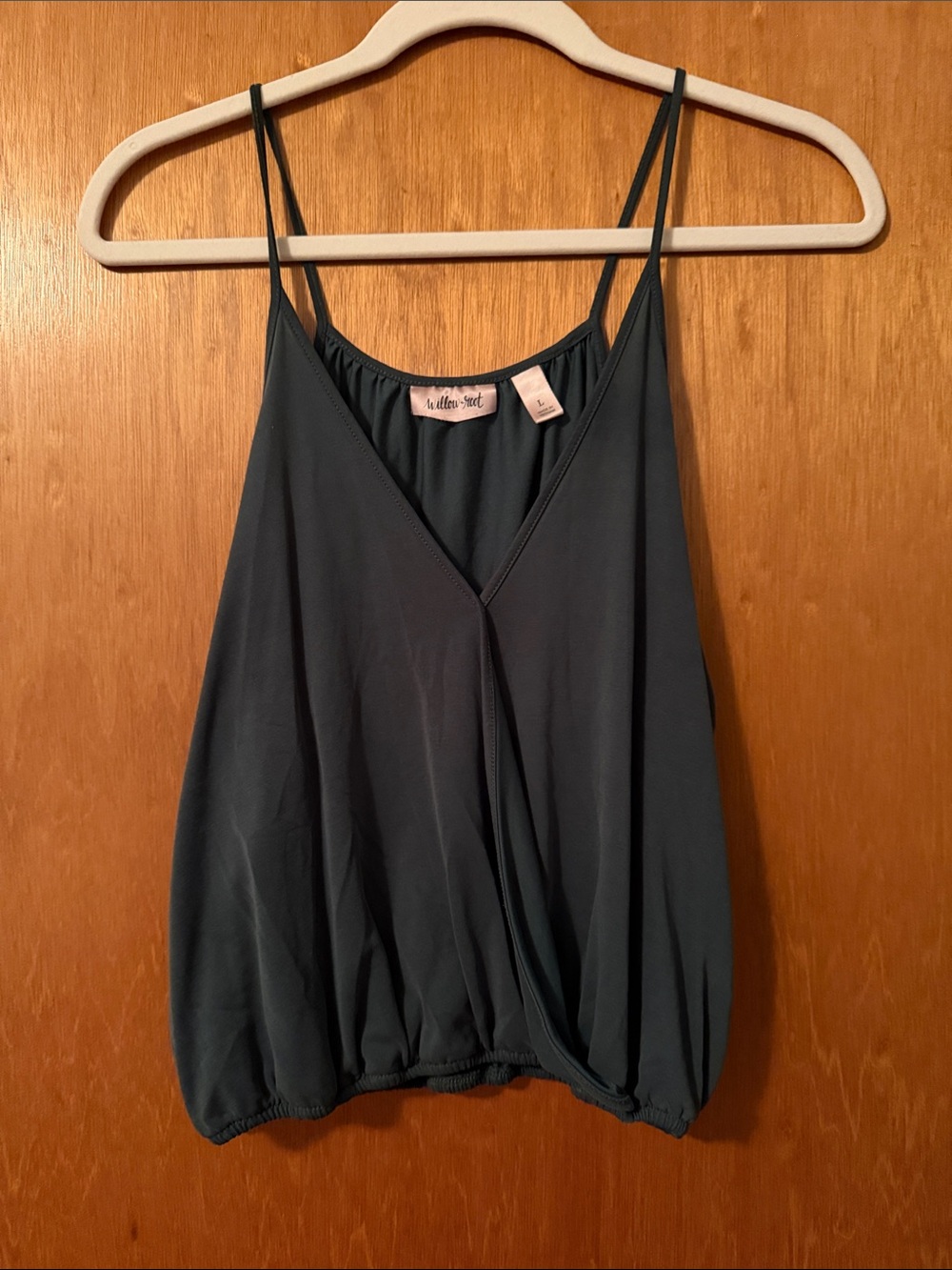 Willow & Root Emerald Sleeveless V-Neck Camisole